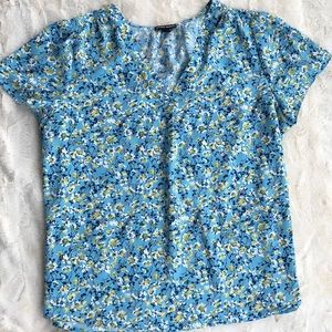 Feminine Dainty Blue & Yellow Floral Top-Large